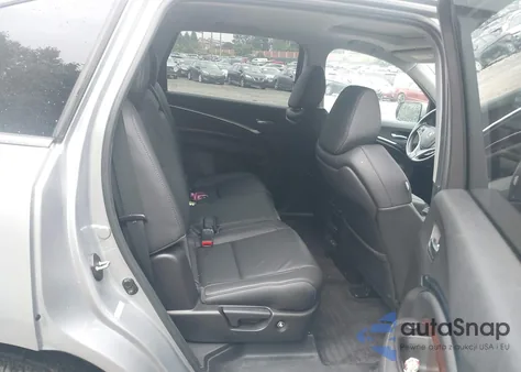 2017 Acura Mdx z USA, uszkodzony, nr VIN 5FRYD4H3XHB012648